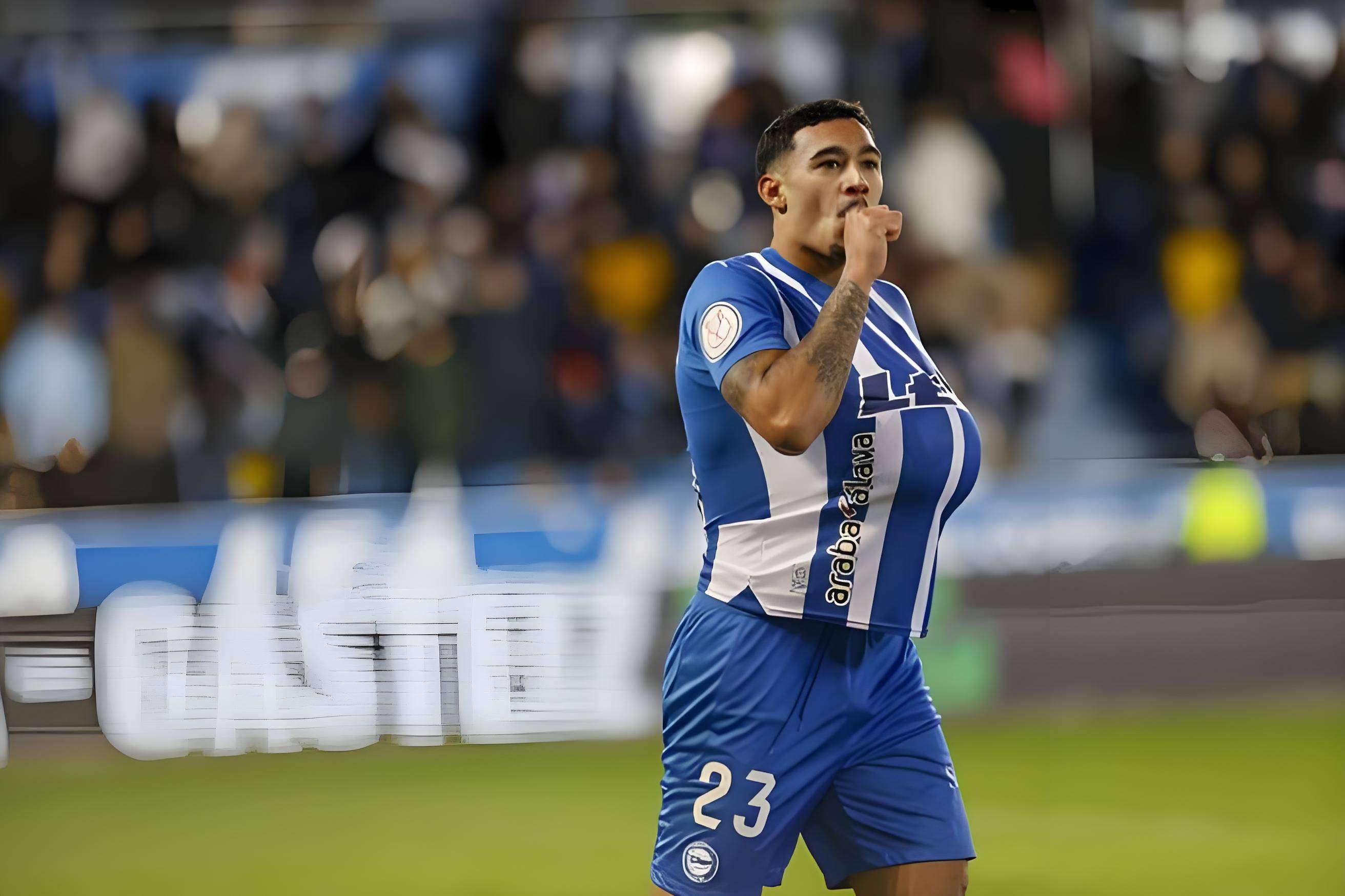 壹号娱乐-姆巴佩迎来十五赛季出色发挥，FPX观众热烈欢呼！