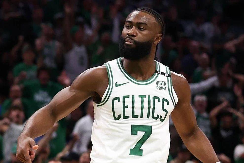 -塔图姆在美国队比赛中出色防守，反败为胜引发热议！