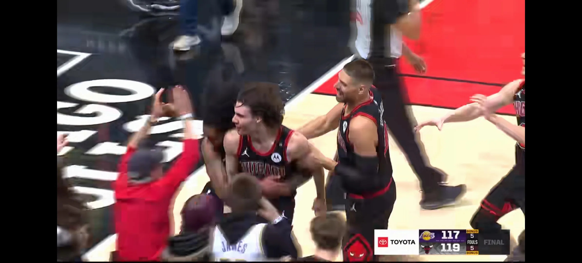 - 莱万多夫斯基肌肉 