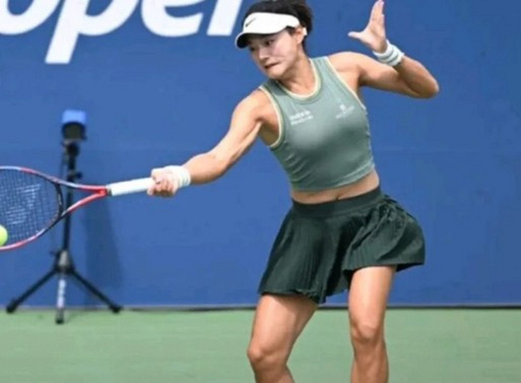 壹号-包含阿扎伦卡爆冷击败中国队，战术调整引爆全场！的词条