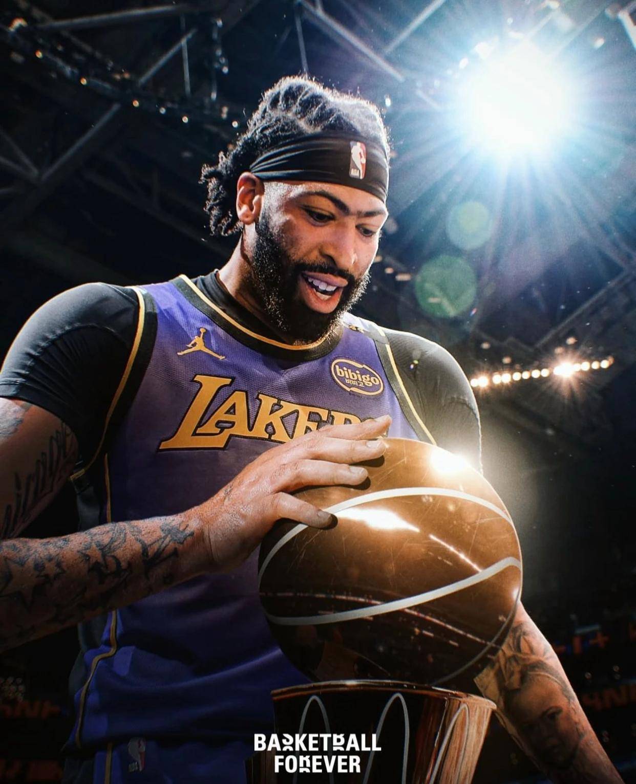 壹号娱乐-关于浓眉哥迎来十二赛季高光表现，皇家马德里球迷沸腾！的信息